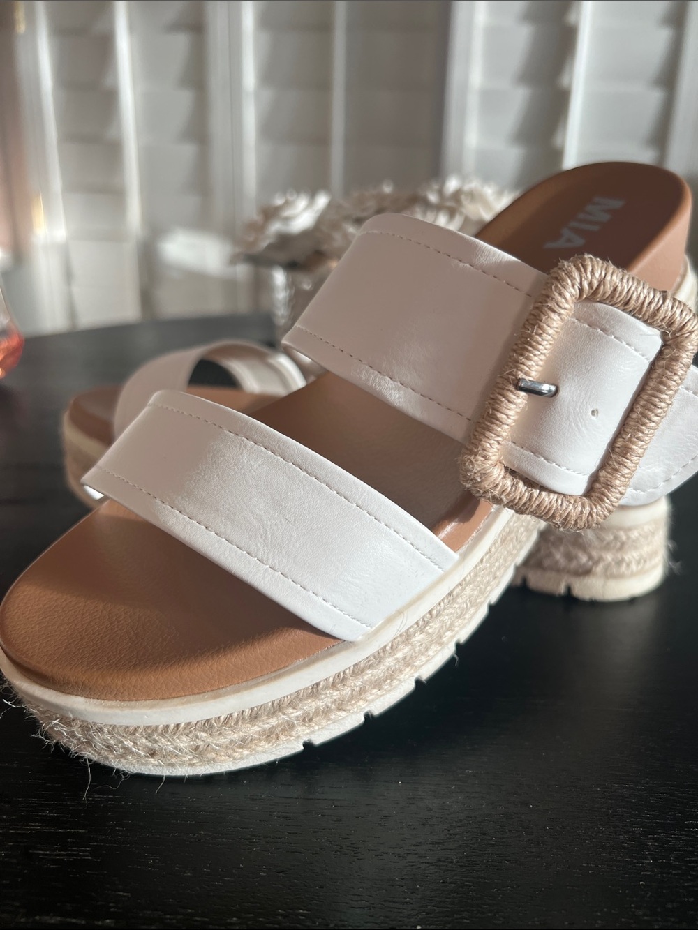 LNWOT SZ 7.5 MIA White Double-Strap woven Espadrille Slide with Buckle